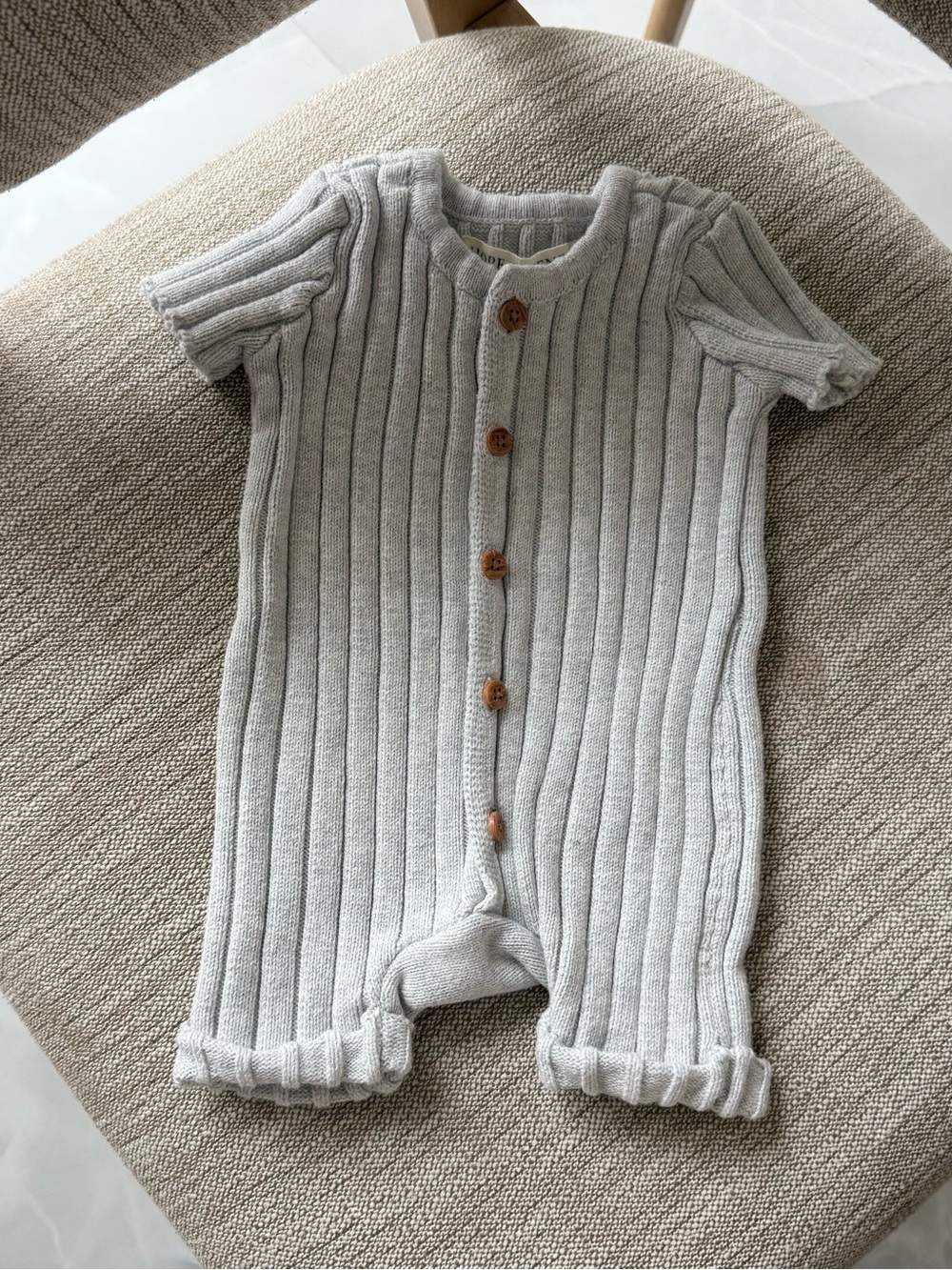 Ribbed Knit Baby One-Piece with Wooden Buttons - Light Gray